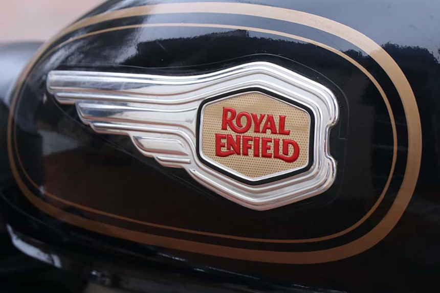 royal enfield bullet badge